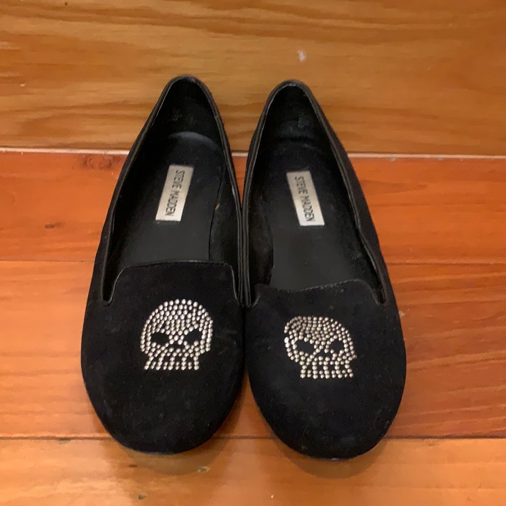Steve Madden Skull Flats!